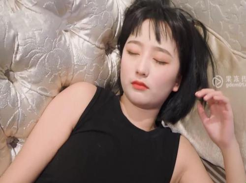 可愛小老闆醉酒與員工發生性關係